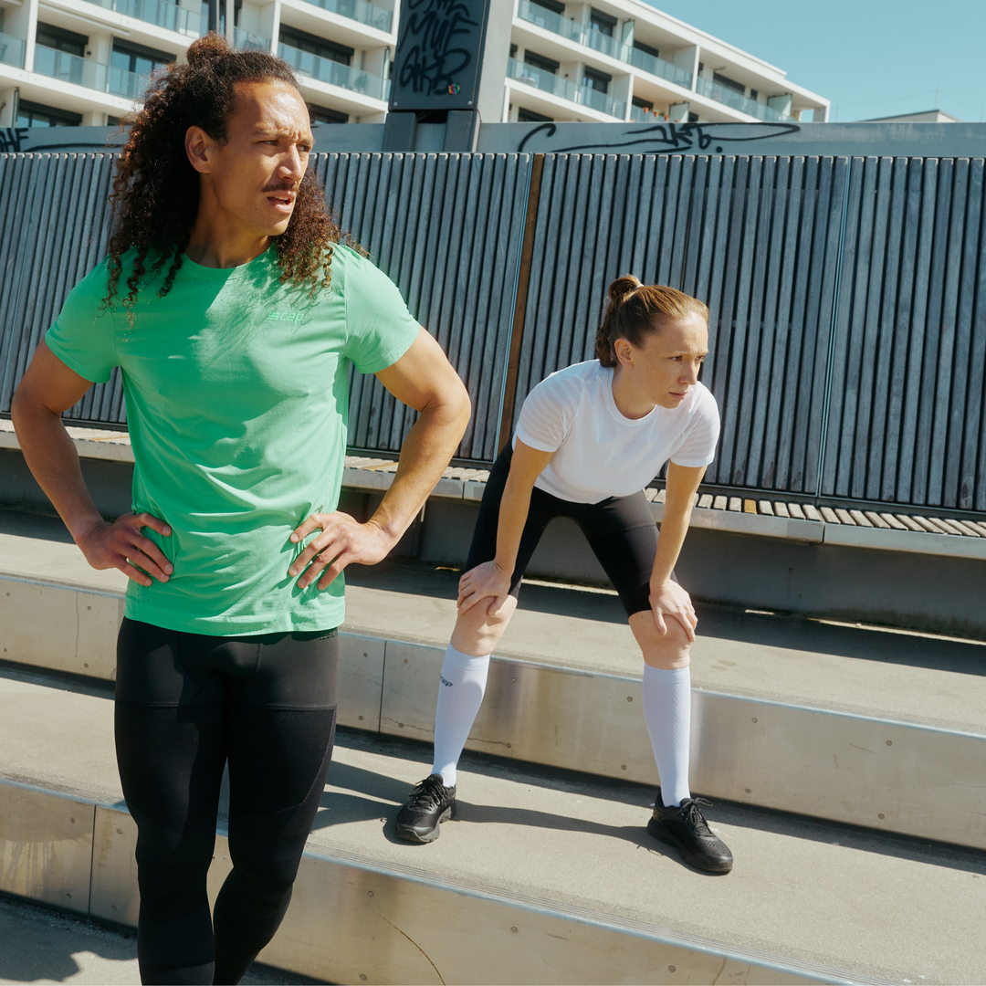 Playera de manga corta ultraligera para mujer