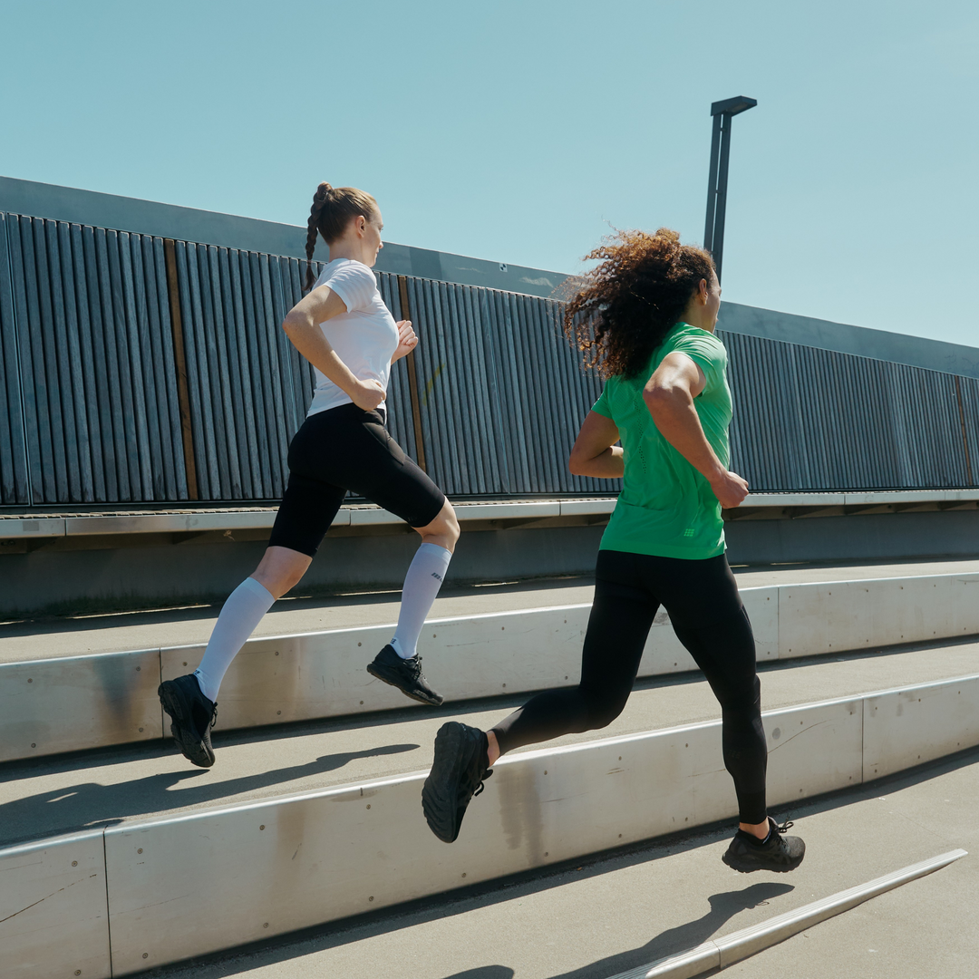 Playera de manga corta ultraligera para mujer